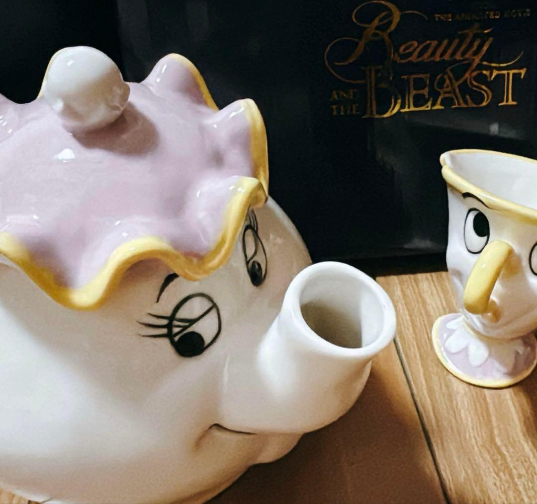 【メーカー完売】ディズニー　ポット夫人　チップ　ティーセット