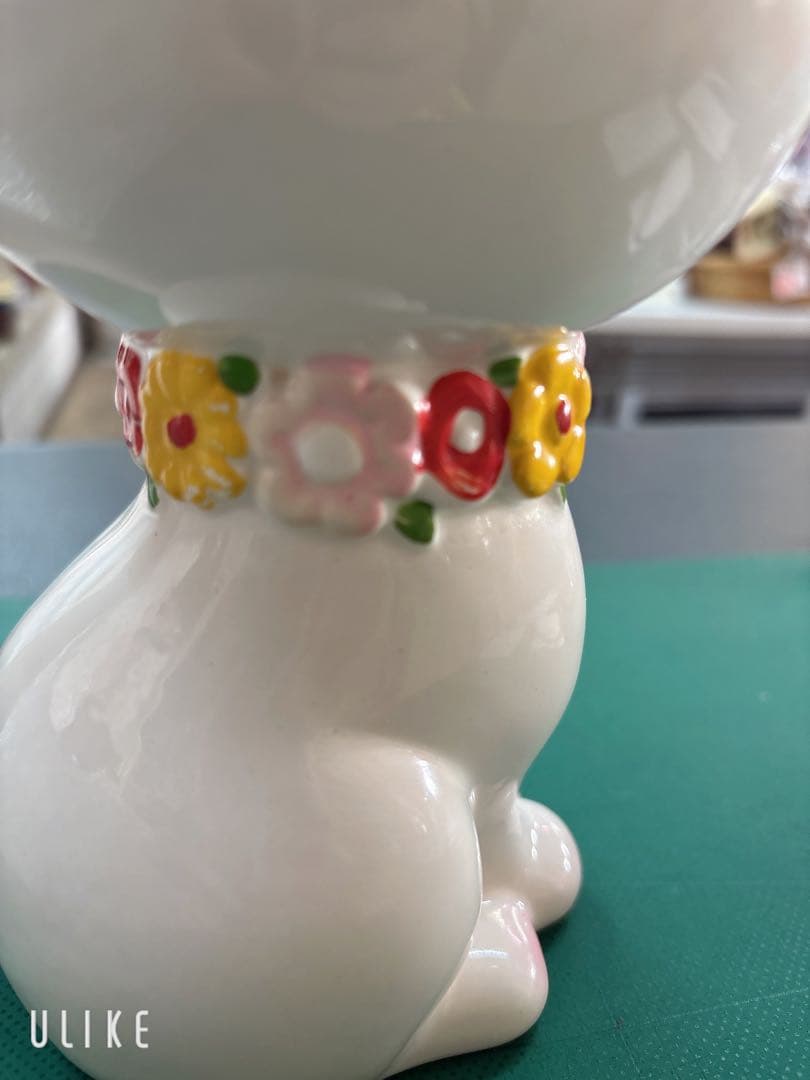 昭和レトロ　内藤ルネ　陶器製貯金箱　お花の首飾りの白ネコさん 最終出品値下げ